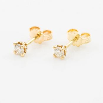 Earrings 14K gold with brilliant-cut diamonds.