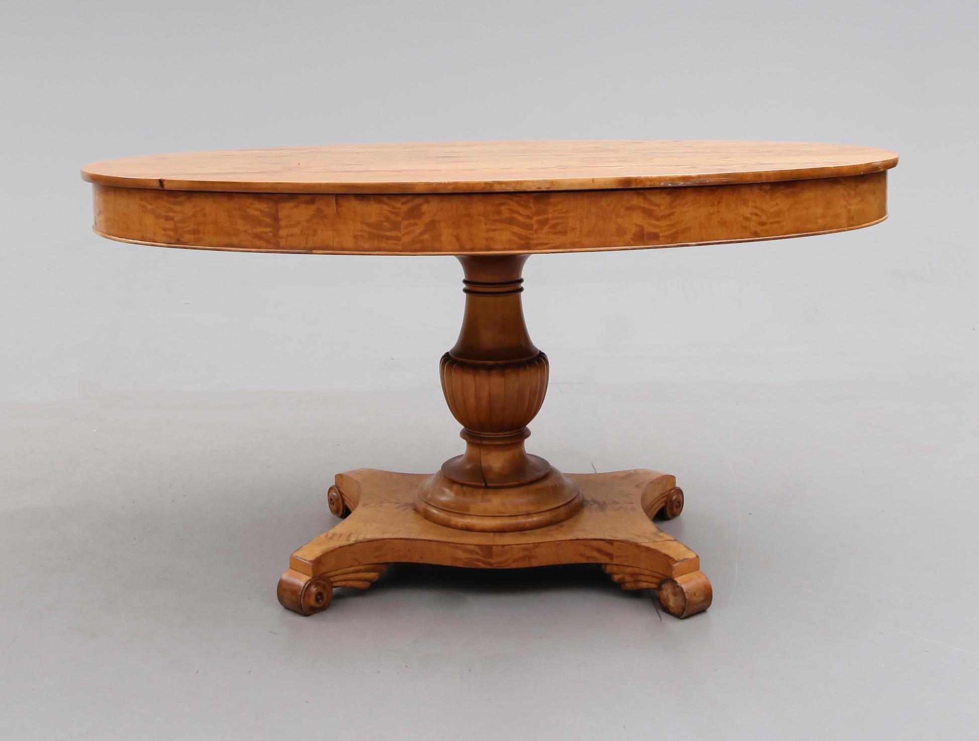 BORD, senempire, 1800-talets mitt.