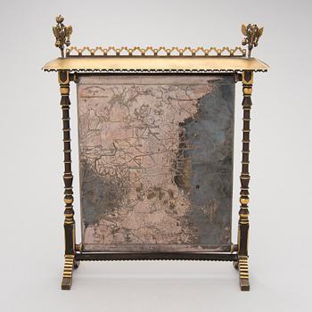 BORDSDEKORATION/KARTA, försilvrad mässing och brons, Ryssland, märkt K. Berto, 1800-talets slut.