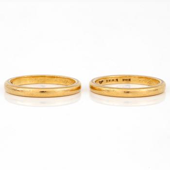 RINGAR, 2 st, Holm & Hallgren, Stockholm, 1946, 23K guld.