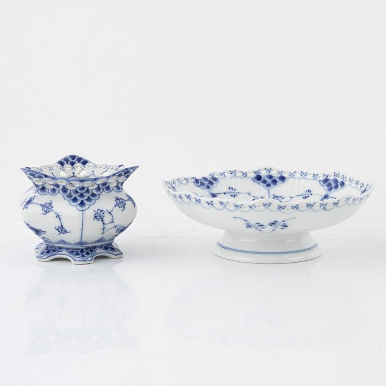 A 35-piece porcelain coffee service, "Musselmalet", mostly full lace, Royal Copenhagen, Denmark.