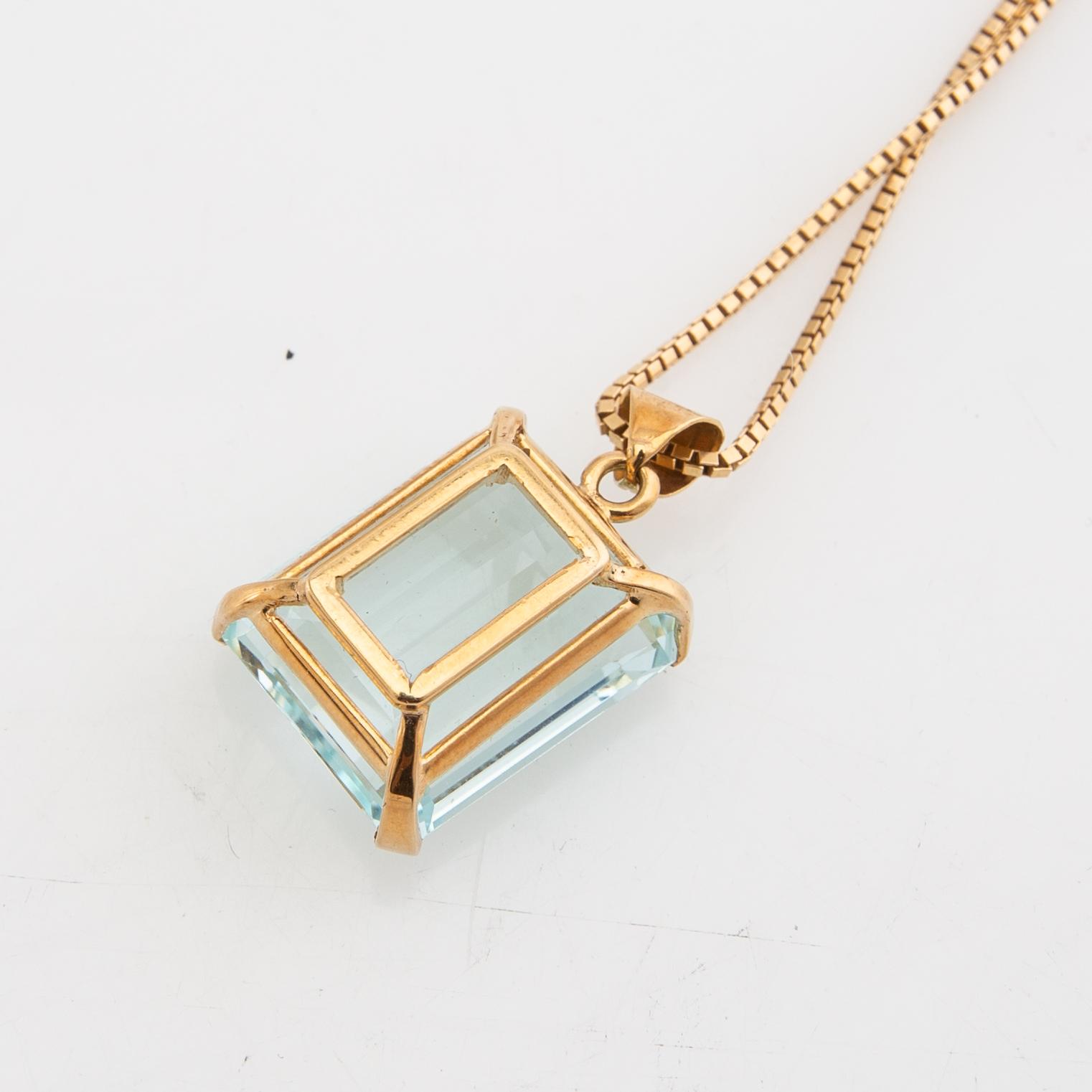 Halsband, 18K guld och akvamarin.