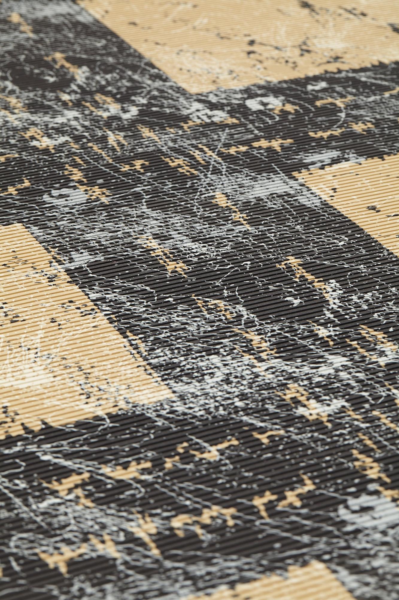 "Soft sand", plicerat tygtryck, ca 241 x 129 cm (samt 49-50 cm omvikt på baksidan).