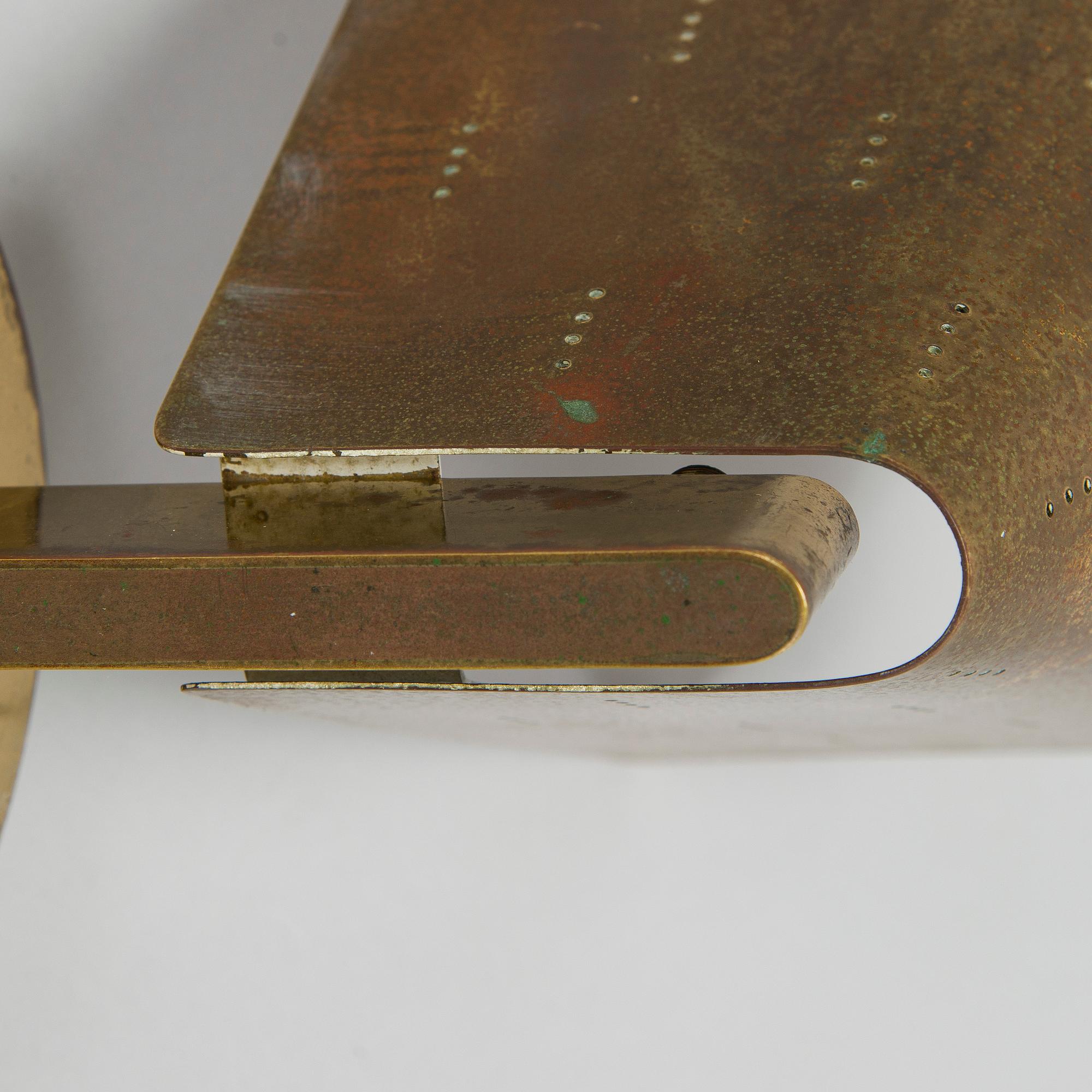 Paavo Tynell, a mid-20th century 'K8-11' wall light for Idman.