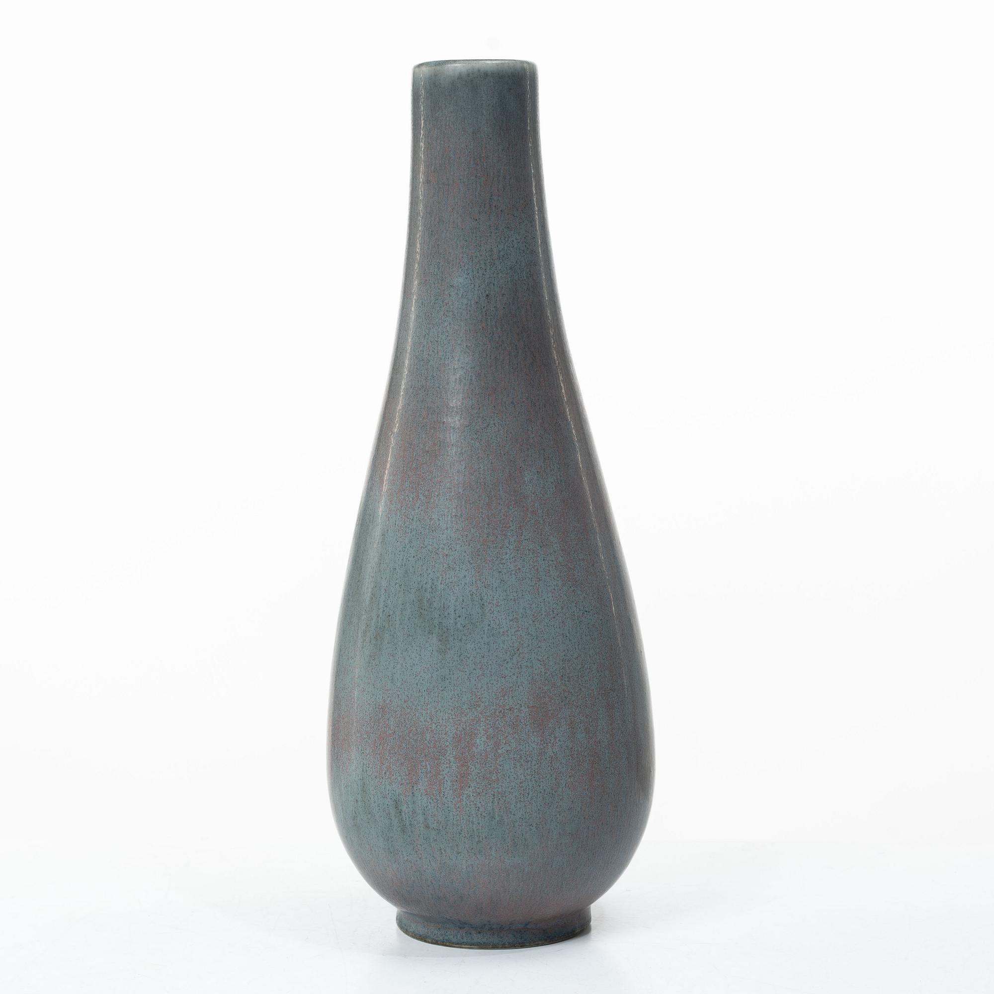 Gunnar Nylund, A stoneware vase, Rörstrand.