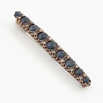 Brooch, 14K gold with sapphires and old-cut diamonds.