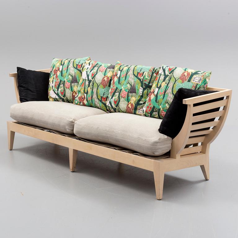 NIRVAN RICHTER, soffa, "Träsoffa", Norrgavel.