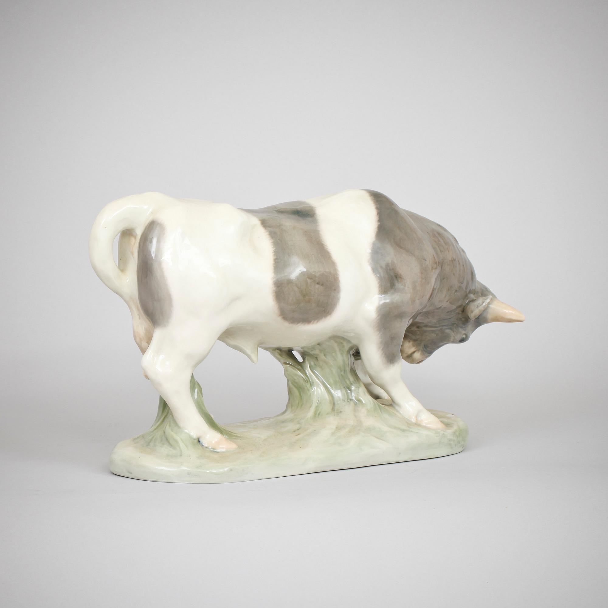 FIGURIN, porslin, nr 1195, Knud Kyhn för Royal Copenhagen, 1900-tal.
