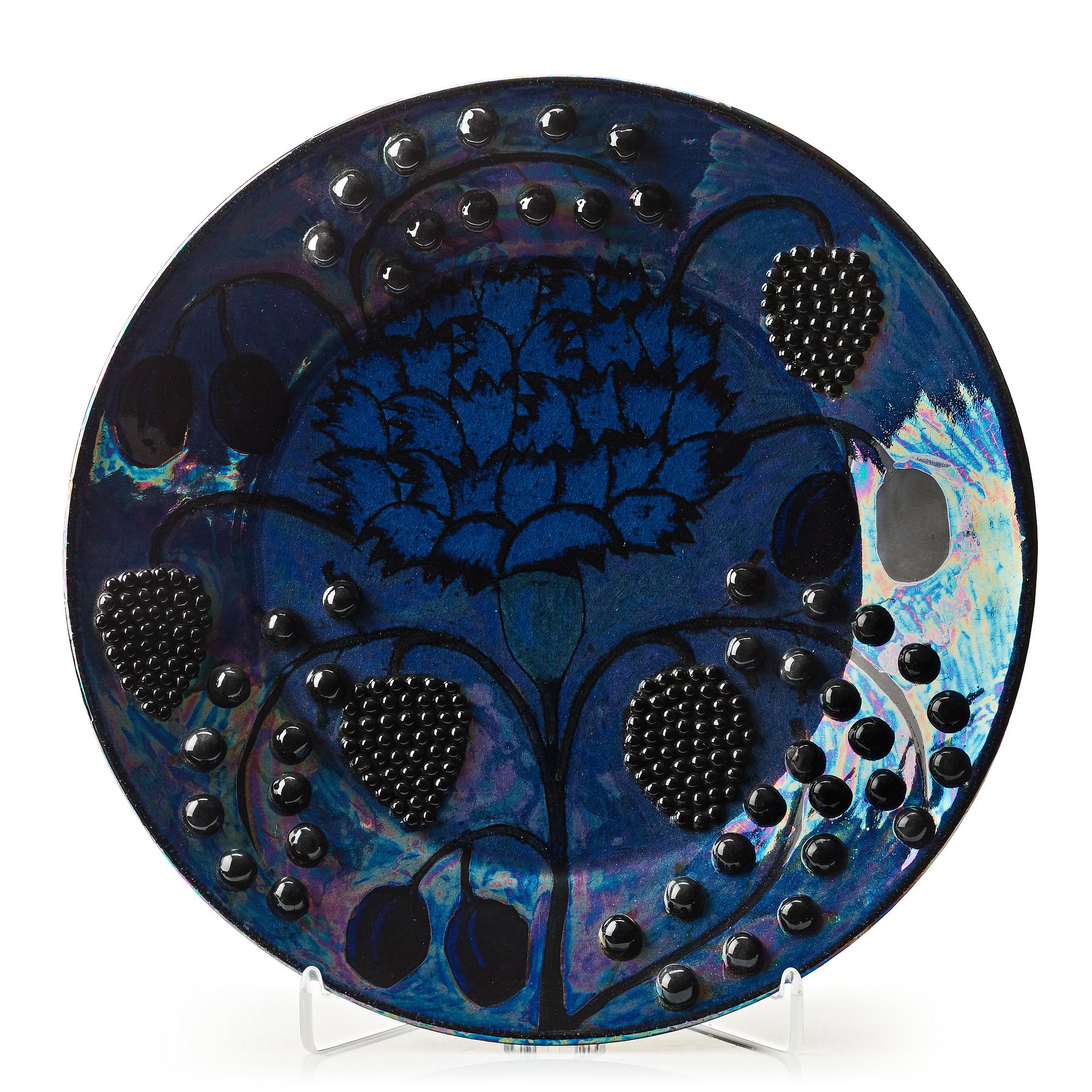 Birger Kaipiainen, a stoneware dish, Arabia, Finland.
