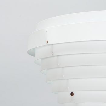 Alvar Aalto, golvlampa A805, "Änglavinge". Valaisinpaja, 1900-talets slut.