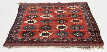 Matta, antik, sannolikt Turkmenistan, ca 113 x 93 cm.