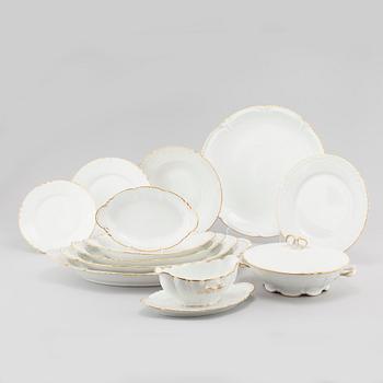 69 pieces of porcelain table ware, by Theodore Haviland, Limoges, first half/mid 20th cenutry.