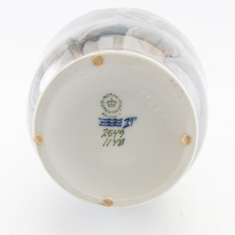 Vas Royal Copenhagen Danmark porslin 1900-talets mitt/andra hälft.