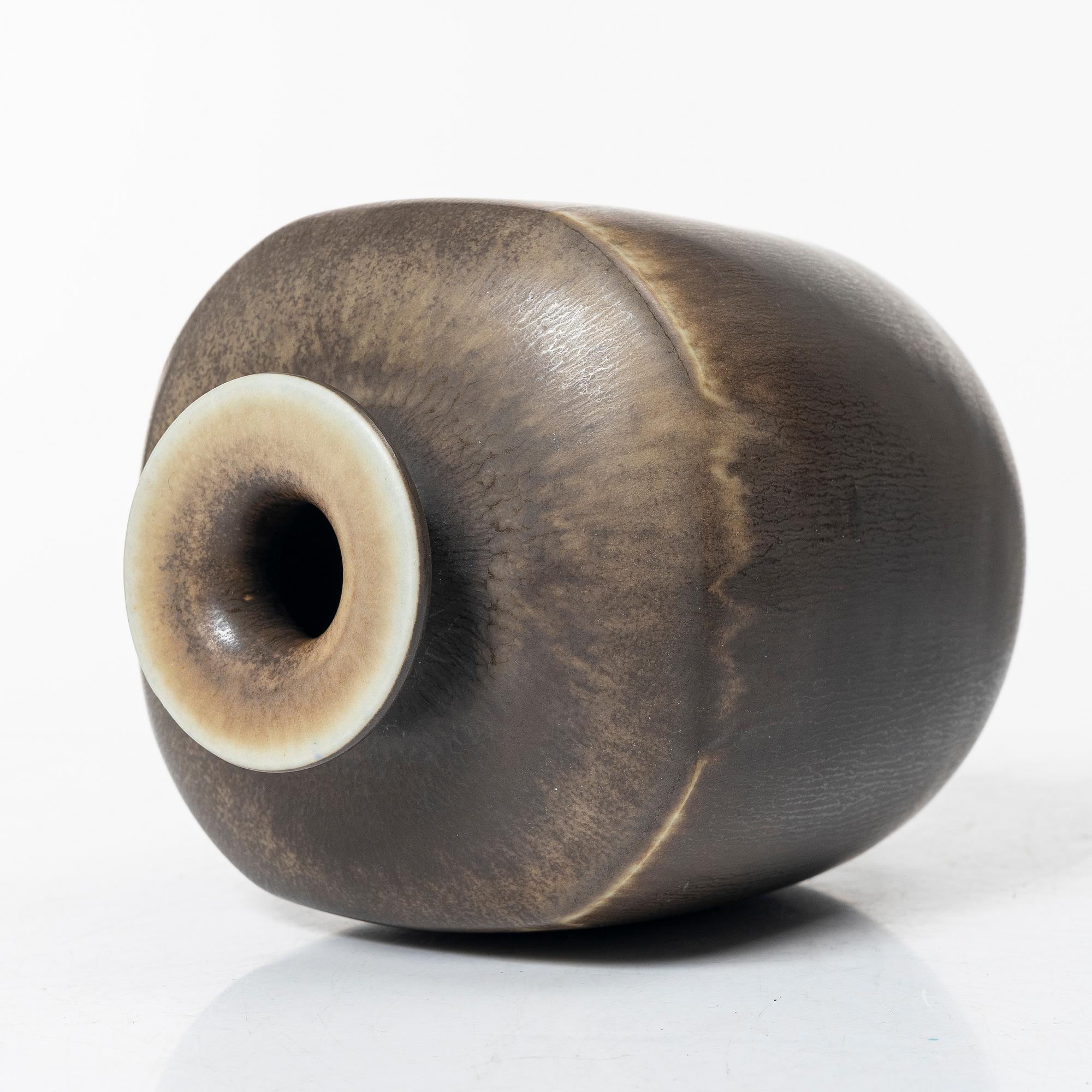 Berndt Friberg, a stoneware vase, Gustavsberg Studio, Sweden, 1974.