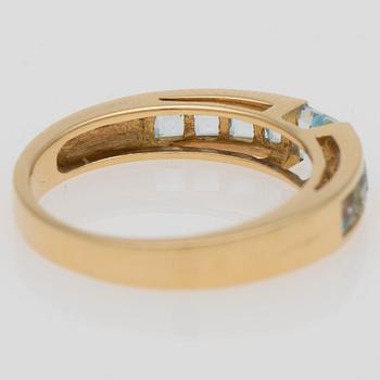 RING, fasettslipade topaser, 14K guld.