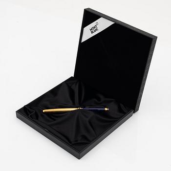 Montblanc, a 'Meisterstück Ramses II' fountain pen.