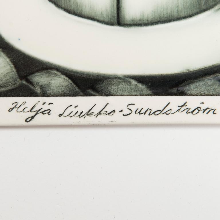 Heljä Liukko Sundström, a wall plaque. A signed sample piece. Arabia Finland 2004.