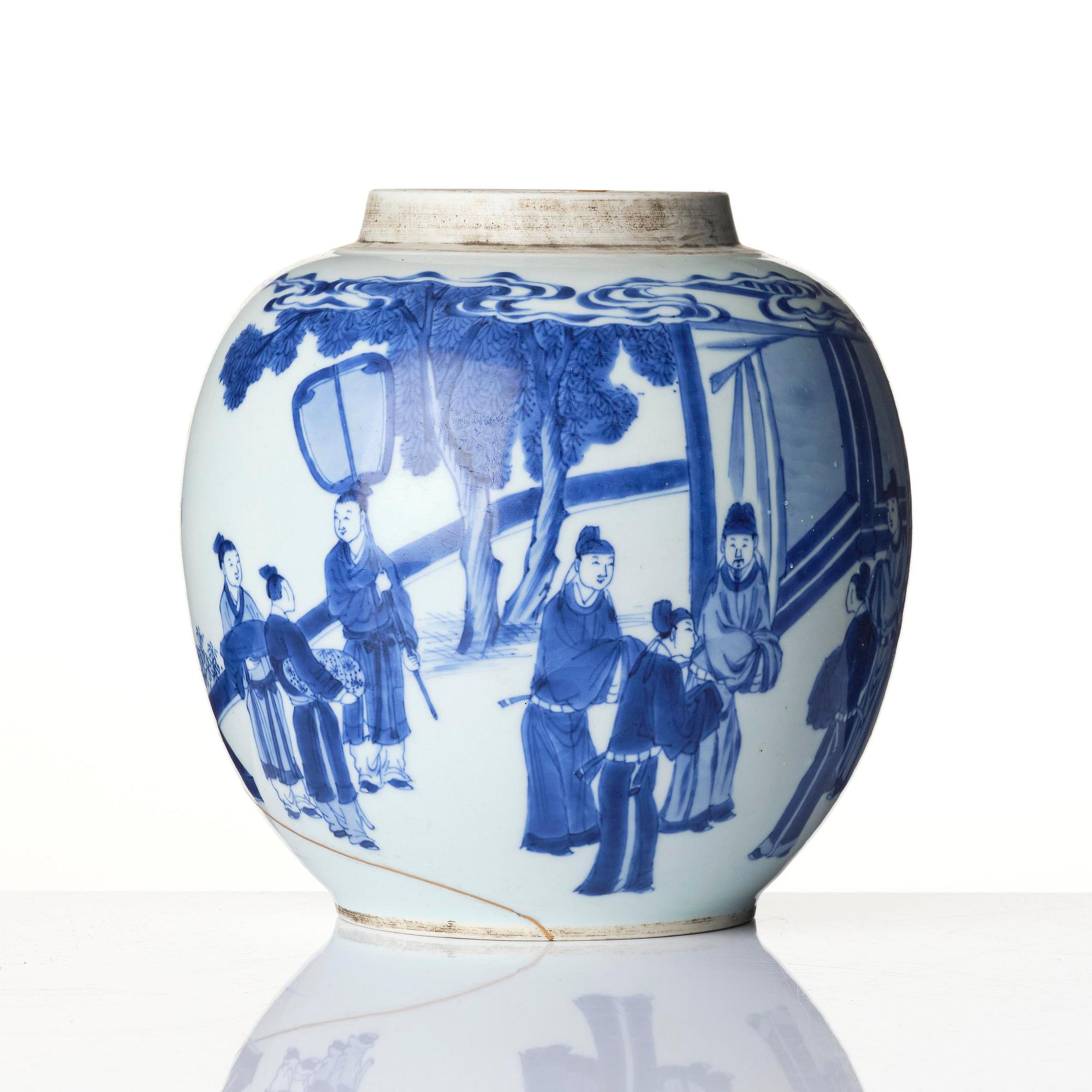 Urna, porslin. Qingdynastin, Kangxi (1662-1722).