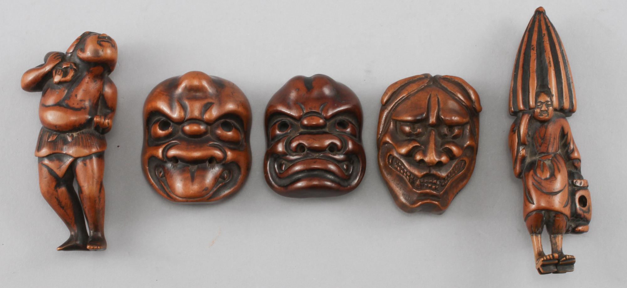 NETSUKES, 5 st, trä, Japan, Meiji (1868-1912).