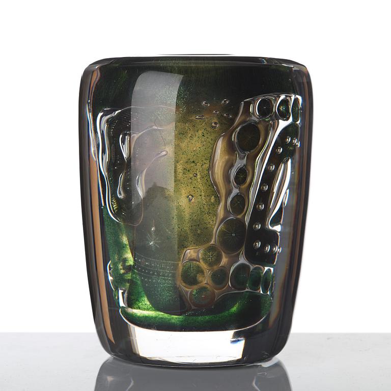 Edvin Öhrström, an "ariel" glass vase, Orrefors 1951, nr 1421E.
