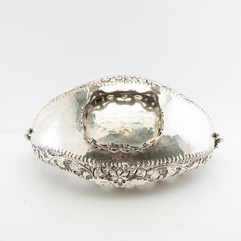 Jardinière 1900-talets första hälft nysilver.