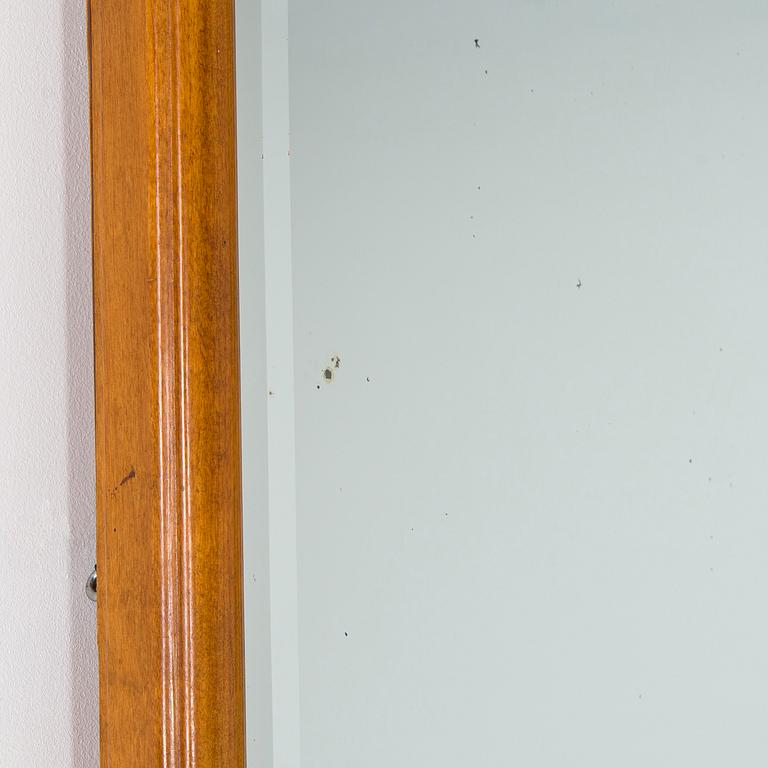 A 1920s/30s mirror.