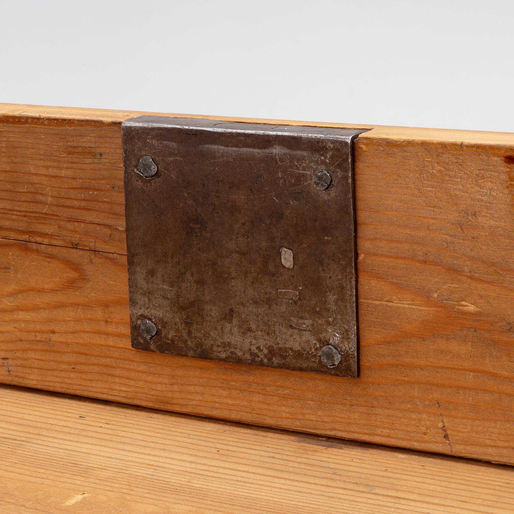 Damarbetsbord, gustaviansk stil, sent 1800-tal.