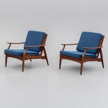 A pair of second half of the 20th century easy chairs.