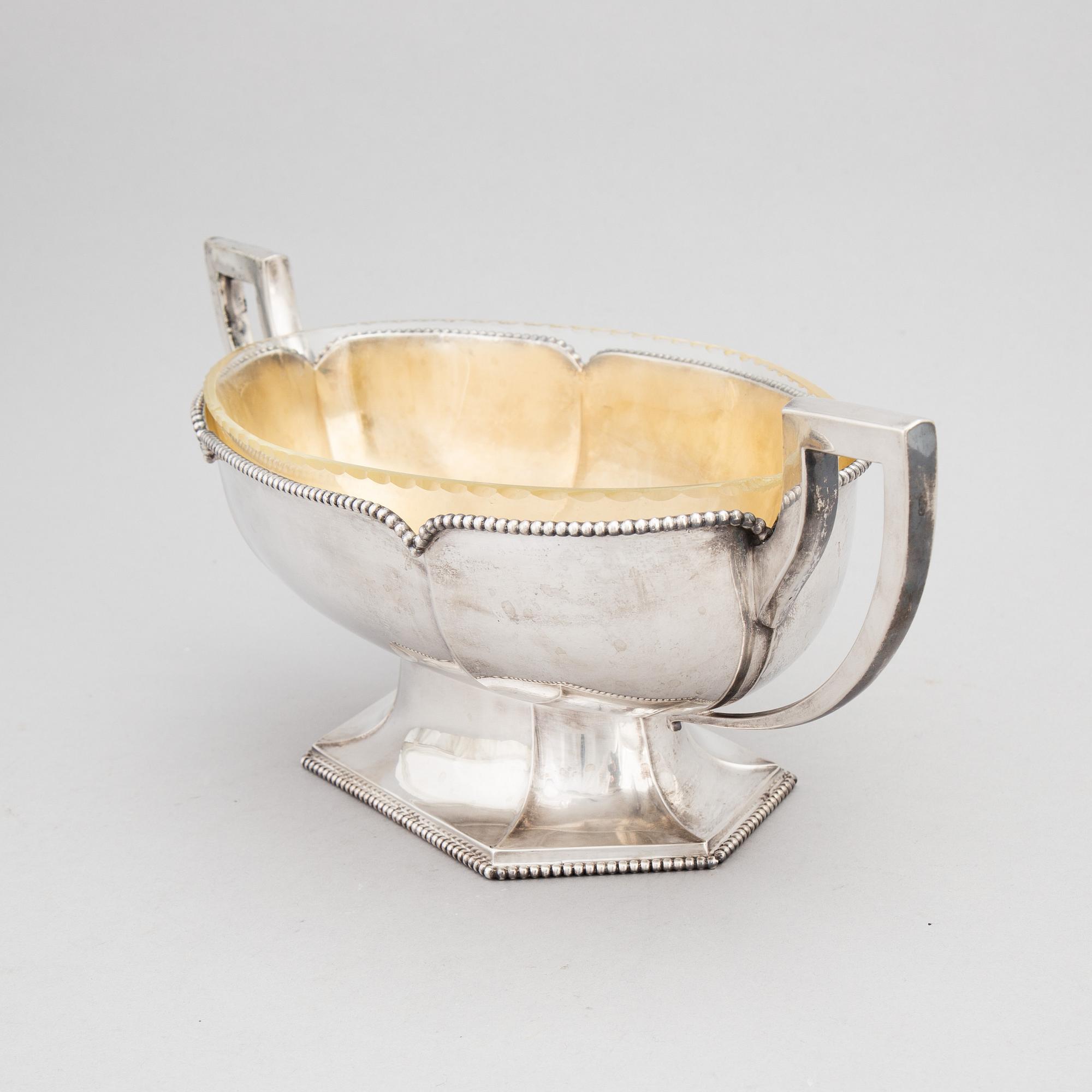 A Swedish Silver Jardinière, mark of CA Björklund, Stockholm 1920.