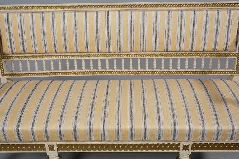 SOFFA, gustaviansk stil, 1900-talets första hälft.