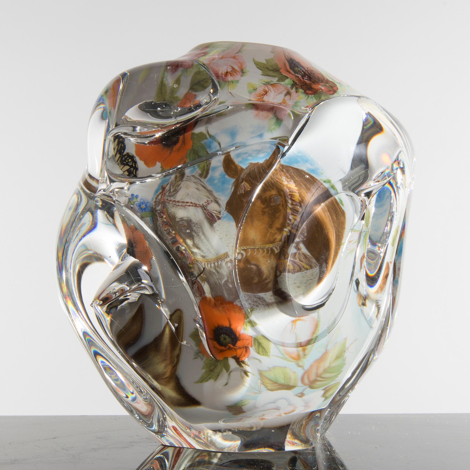 A unique 'Fabula' glass vase by Per B Sundberg, Orrefors 1998.