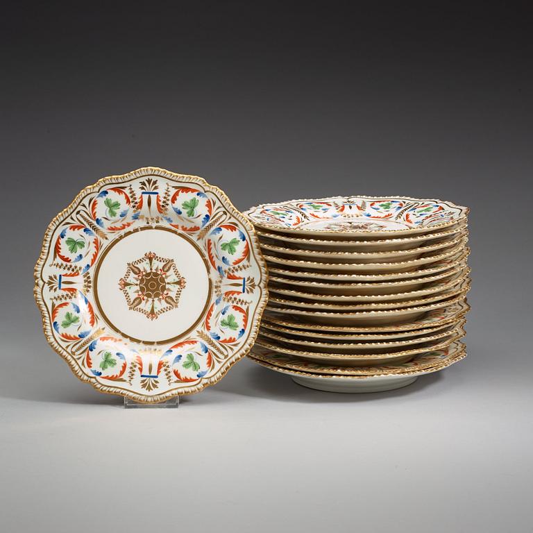 A part dinner service, Presumably Russia, 19th Century. (19 pieces).