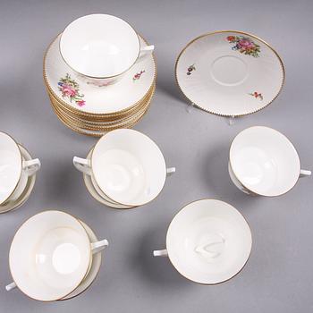 TEKOPPAR, 11 st, porslin, rokokostil, Gustavsberg. 1900-talets första hälft.