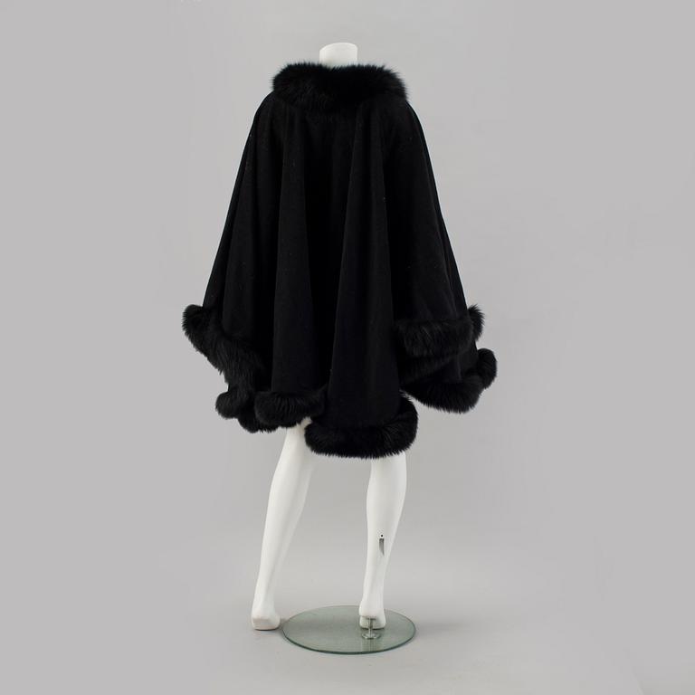 A cape from HPI of Sweden.
