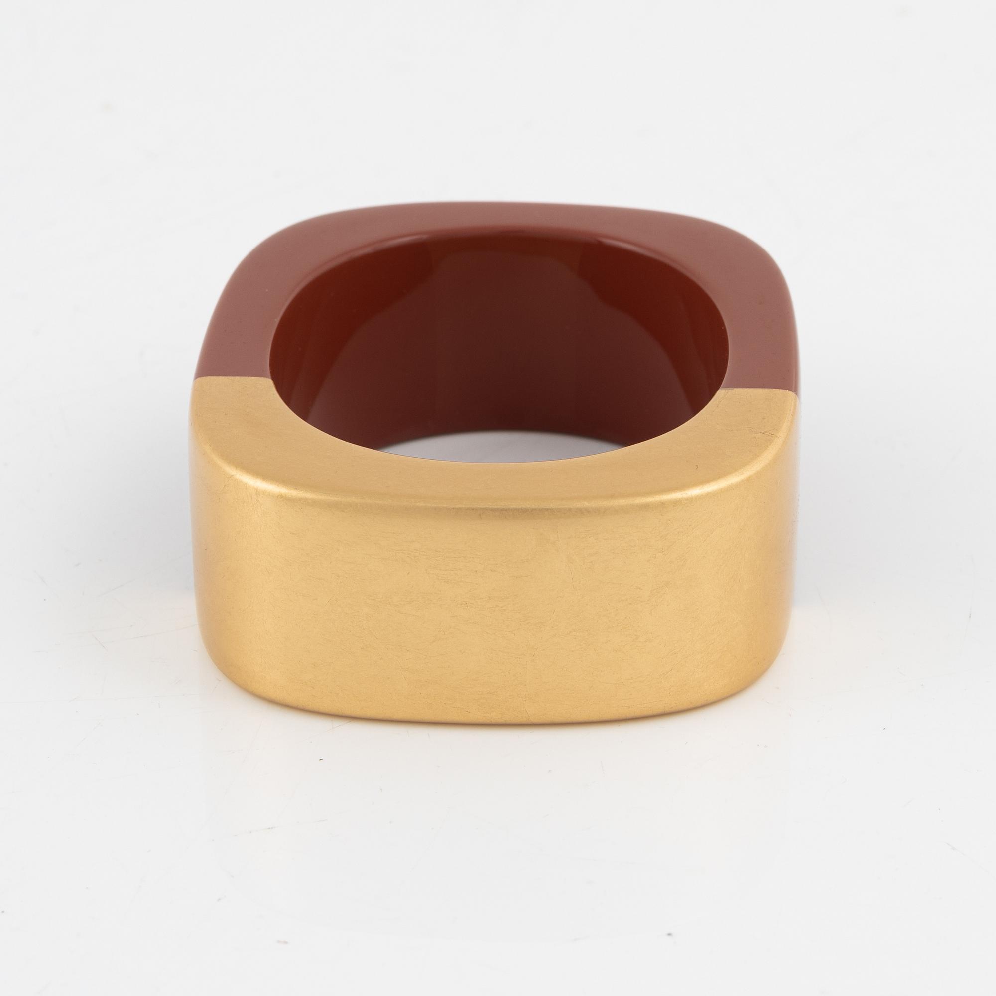 Hermès, a bangle.