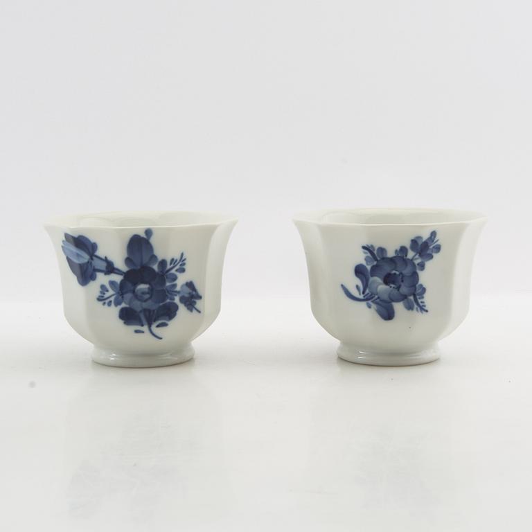 Service approximately 140 pieces "Blue Flower" Royal Copenhagen Denmark 20th century porcelain.