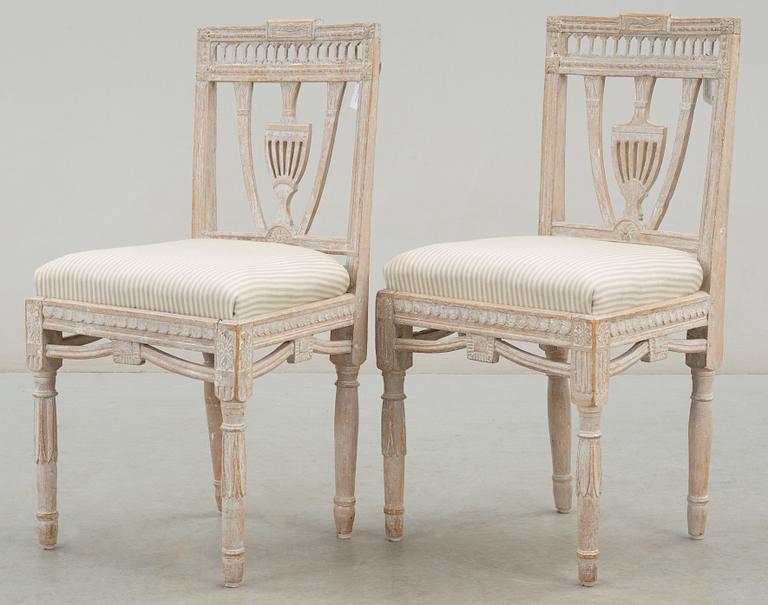 STOLAR, ett par, sengustavianska, 1700-talets slut.