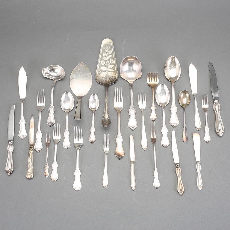 PARTI BESTICK, ca 200 delar. Nysilver.