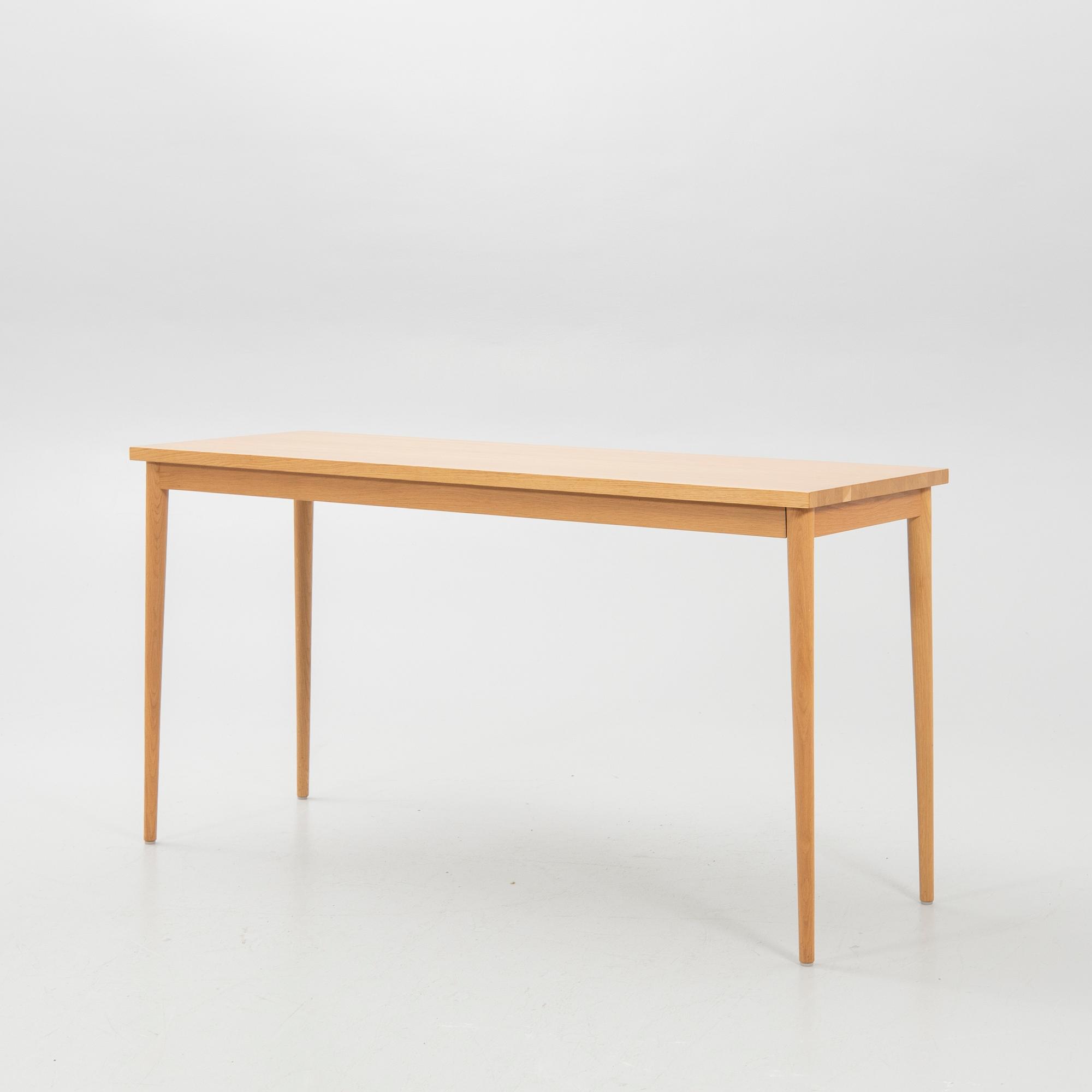 Jonas Lindvall, Bord samt pallar, 9 delar, "Oak", för Skandiform.