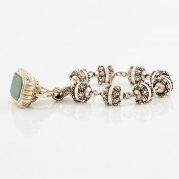 Collier med medljong samt armband silver, Mexiko.