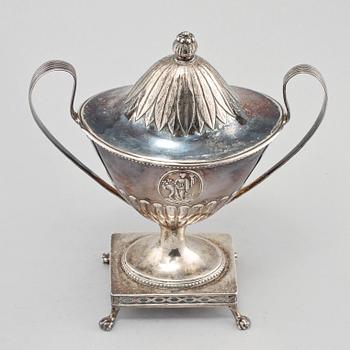 SOCKERSKÅL, silver, gustaviansk, troligen Erik Albrecht Körsner, Falun, 1793. Vikt 530 g.