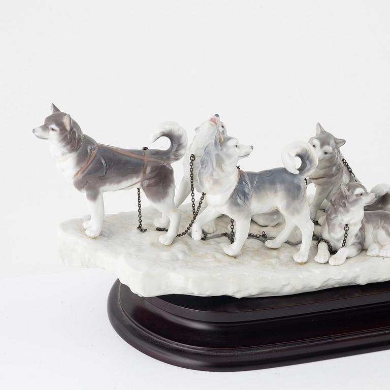 Salvador Debón, a porcelain figurine group, Lladró, Spain, 1990.