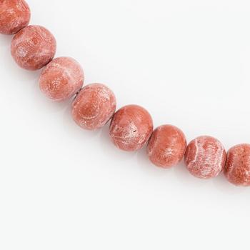 Necklace, graduated coral.