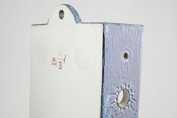 A pair of wall sconces in stoneware, designed by Berte Jessen for Aluminia, Denmark, third quarter of the 20h century.