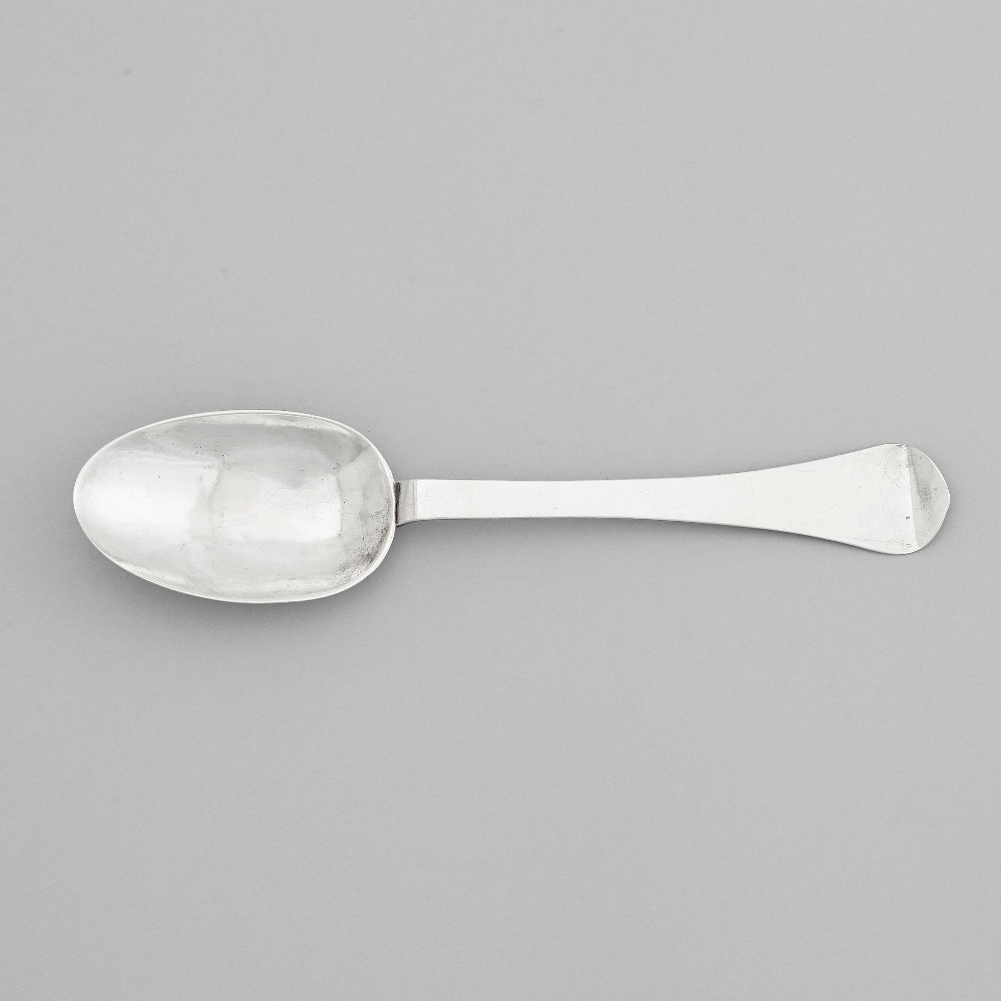 A Swedish early 18th century silver spoon, mark of Petter Lund 1713.