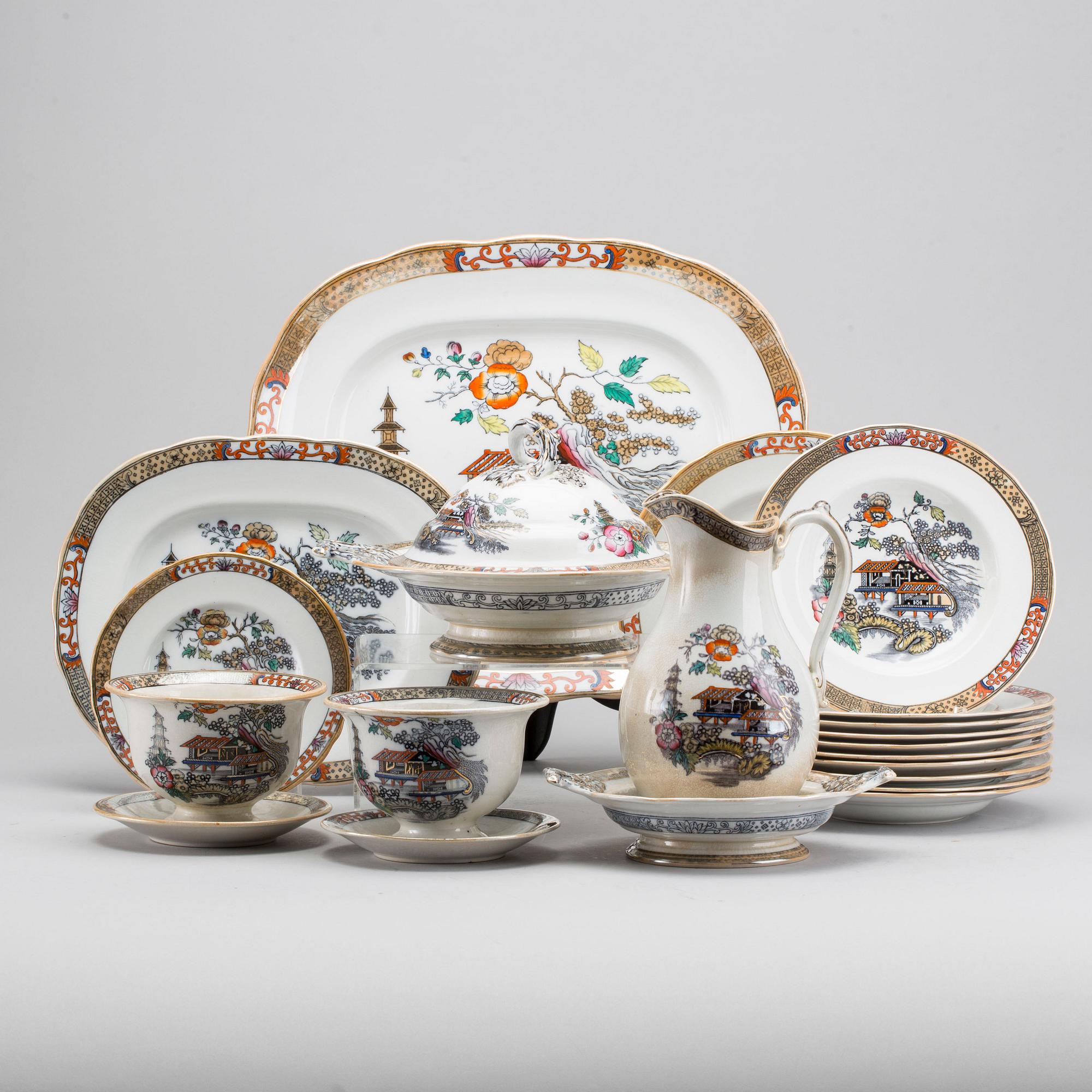 TABLESET, "Japan", 83 parts, Rörstrand.