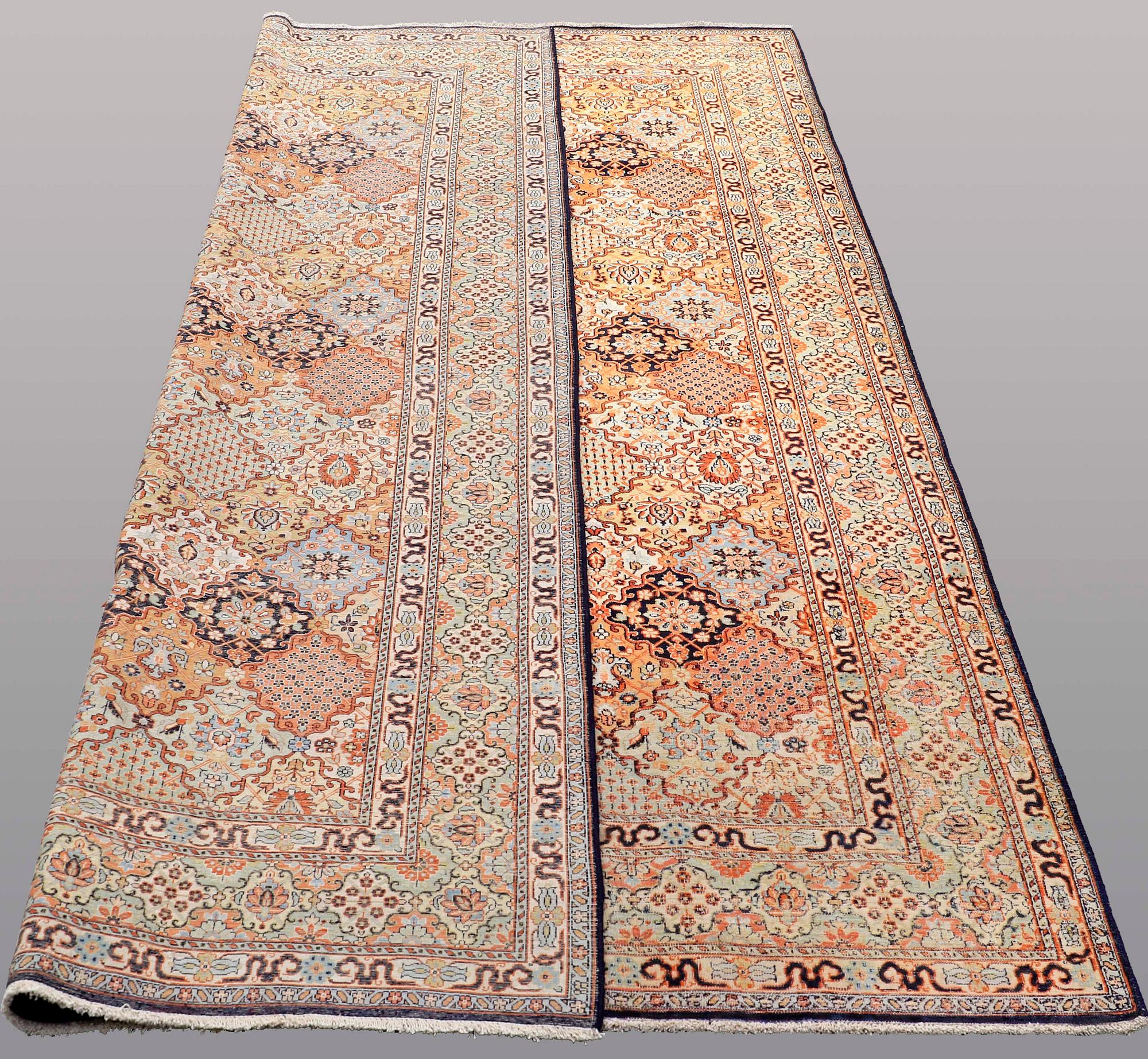 A RUG, Silke Kashmir, 274 x 182 cm.