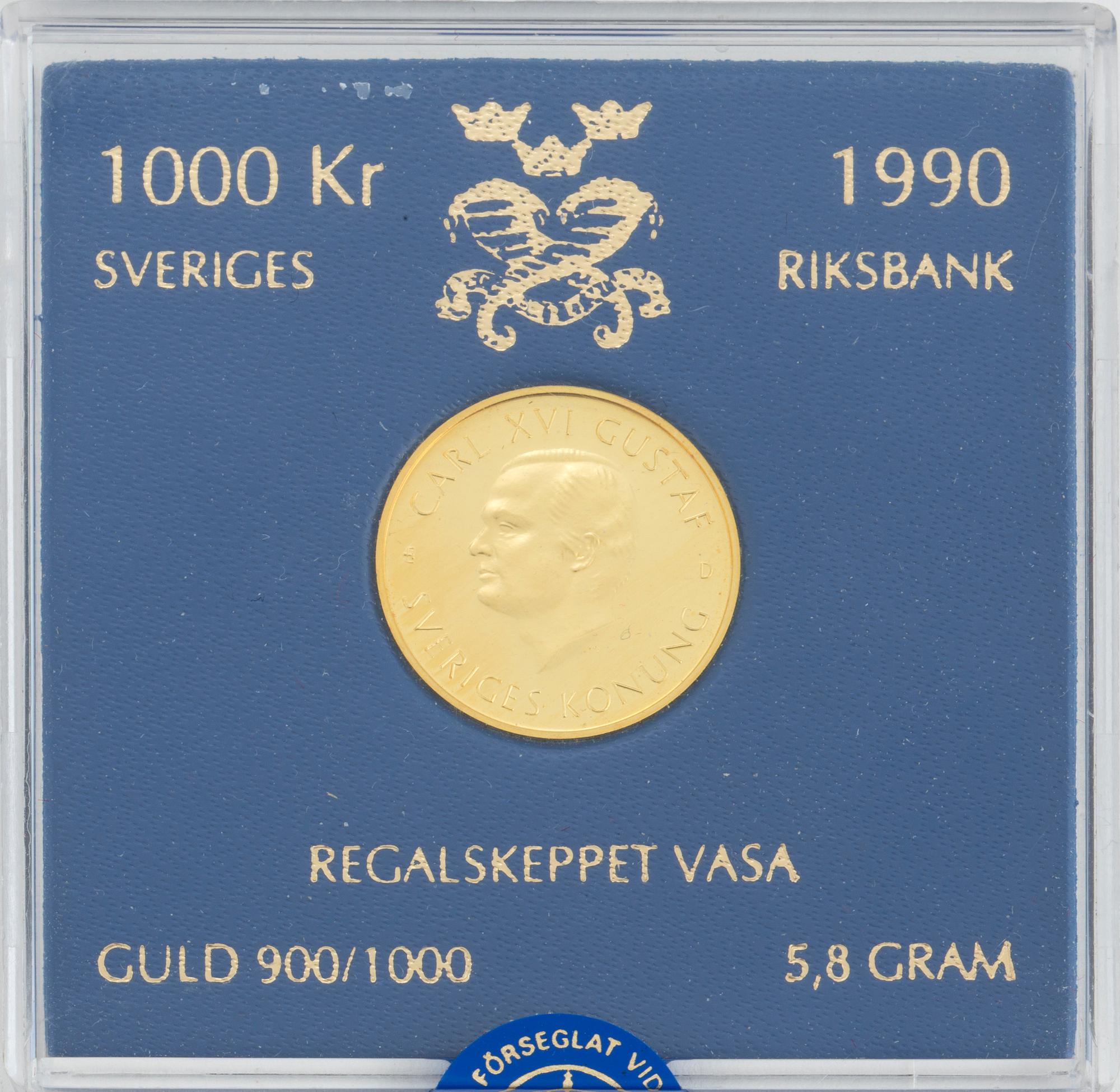 Two Swedish gold coins, 1000 kronor, 1989 and 1990. Weight 5,8 gram (each).