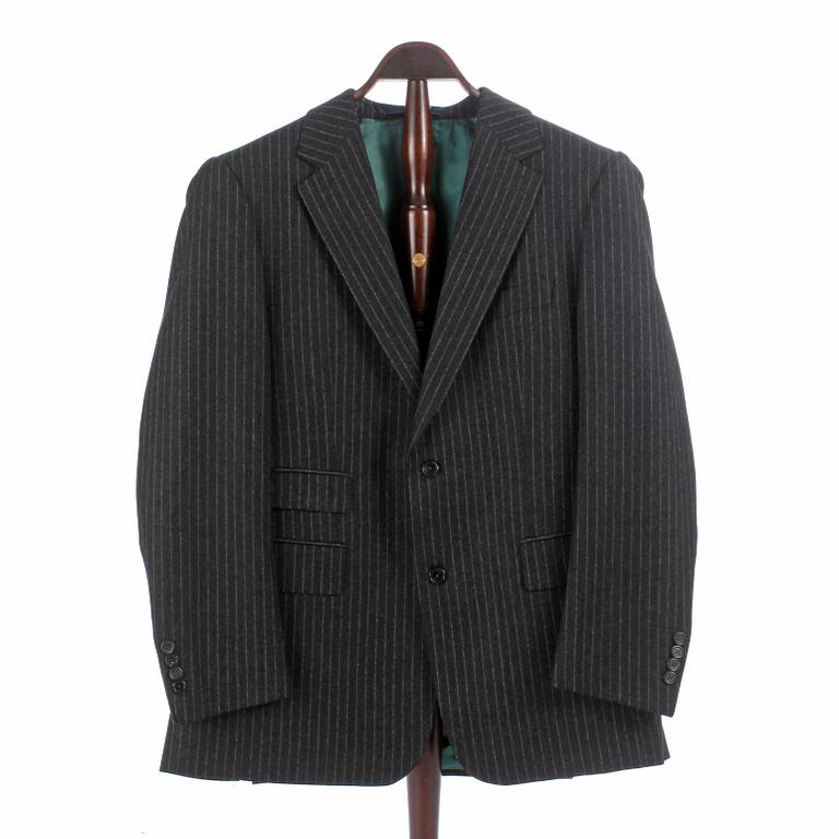 EDUARD DRESSLER, a men's grey pinstriped wool suit consisting of jacket and pants, size 48.