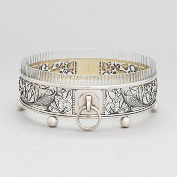 Iisakki Saha, hedelmämalja, hopea, osittain kullattu, ja lasi, Pori 1923.